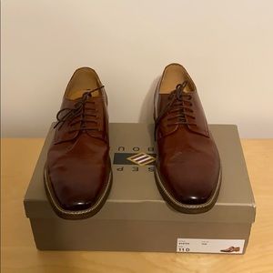 11D men’s dress shoe